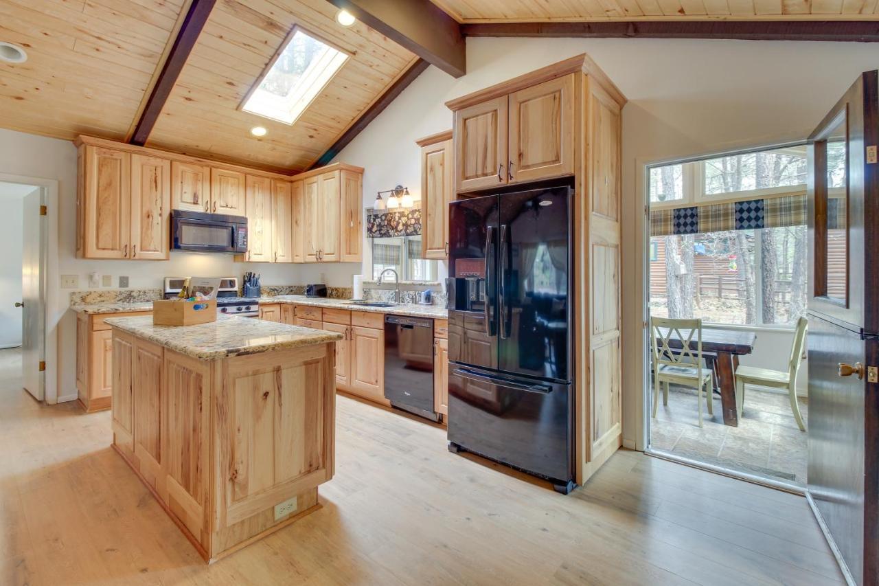 Updated Country Club Cabin, Near Golfing And Hiking! Indian Pine Exterior photo